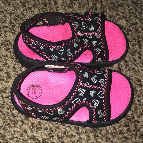 Sandals - Picture 3 of 4